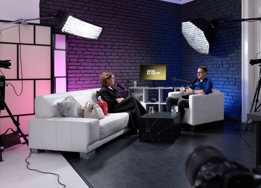 TB Studio Kft. - Nem a pozíció érdekel. Hanem az ember mögötte.