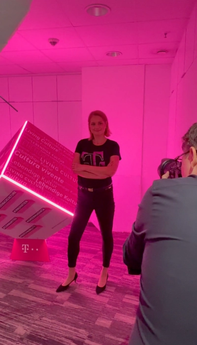 Deutsche Telekom ITS - helyszíni céges fotózás - TB Studio Kft.
