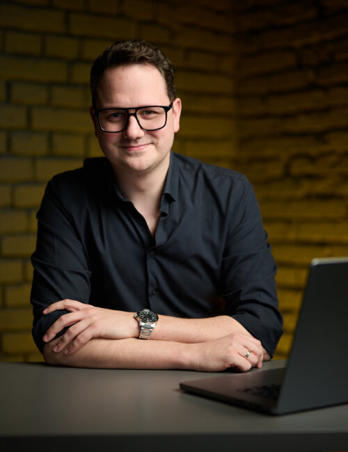 Időpont vagy egyeztetés - TB Studio Kft.